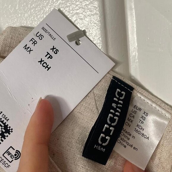 NWT H&M draped linen-blend dress - Picture 3 of 3